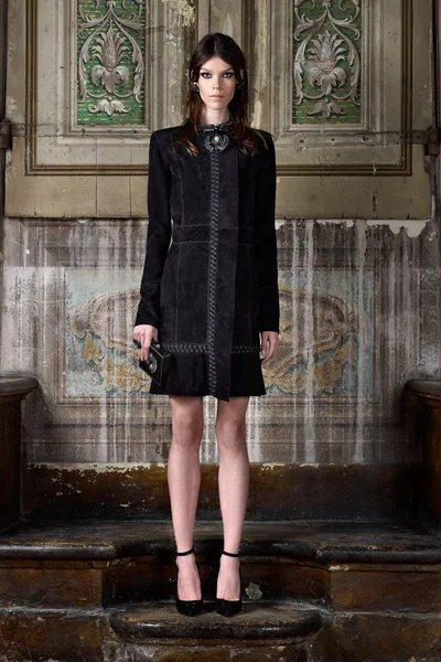 Look 32